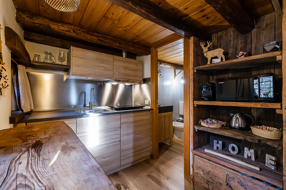 wood-chalet-aosta-valley