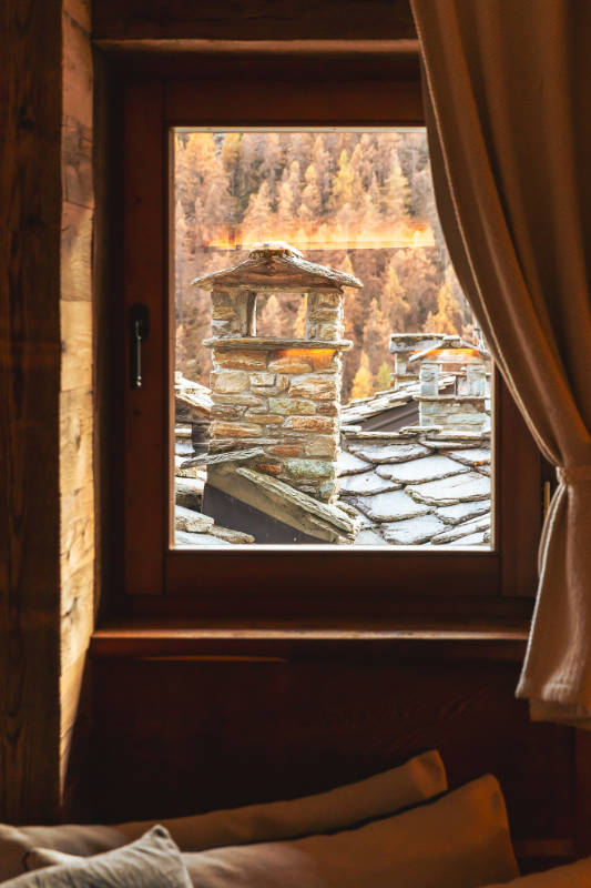 Weekend romantico in Valle d'Aosta autunno: baite di Revivre Village