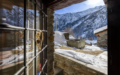 Un borgo di baite per chi cerca silenzio, natura e intimità in Valle d’Aosta, lontano dall’overtourism