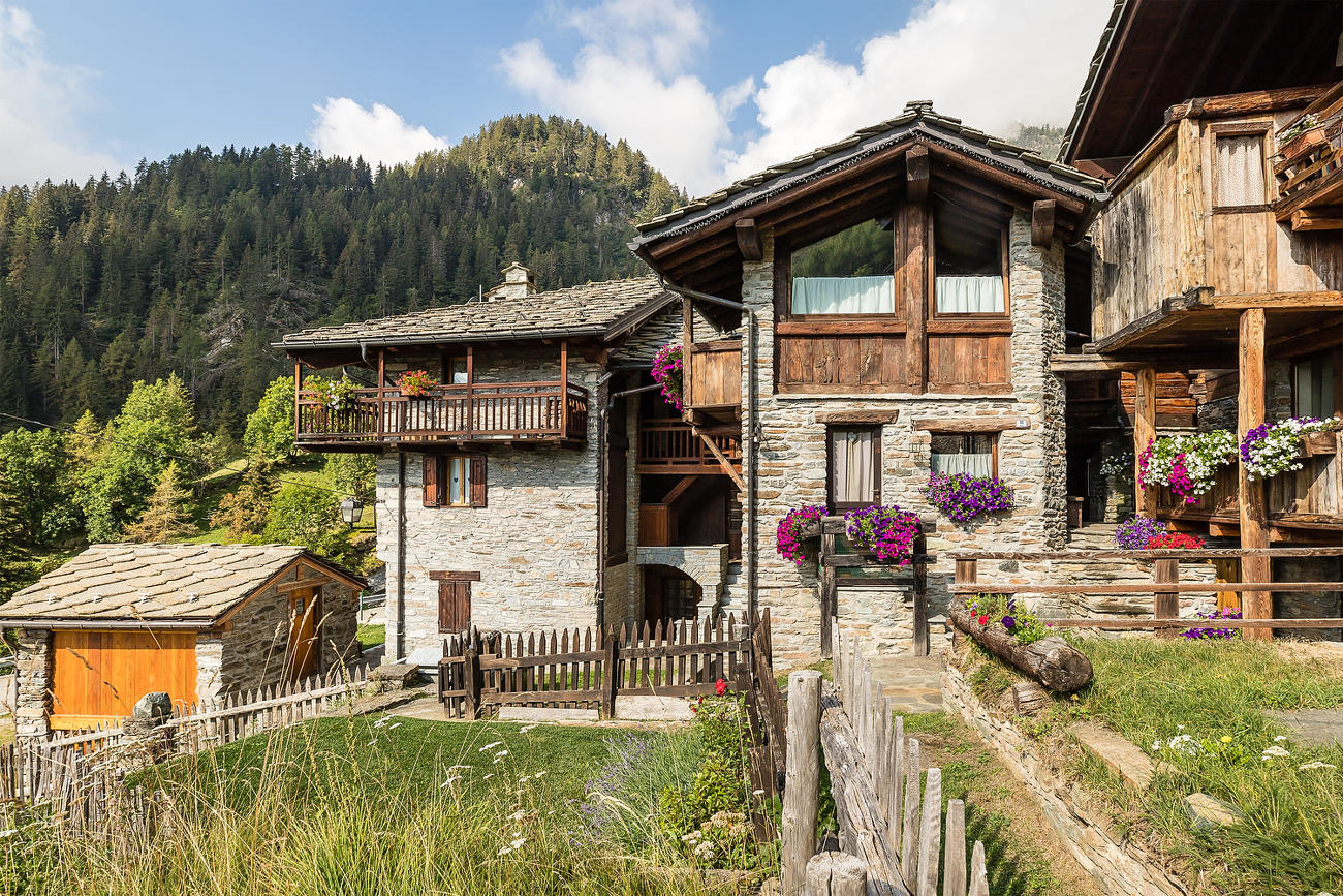 Revivre Village, la vacanza in Baita tra la natura della Valle d'Aosta