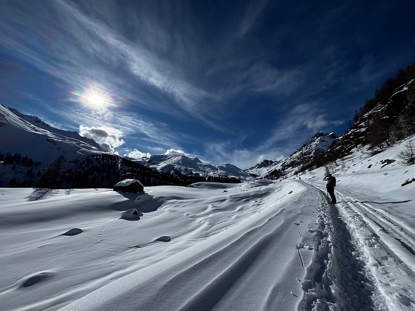 Passeggiate facili con la neve di primavera